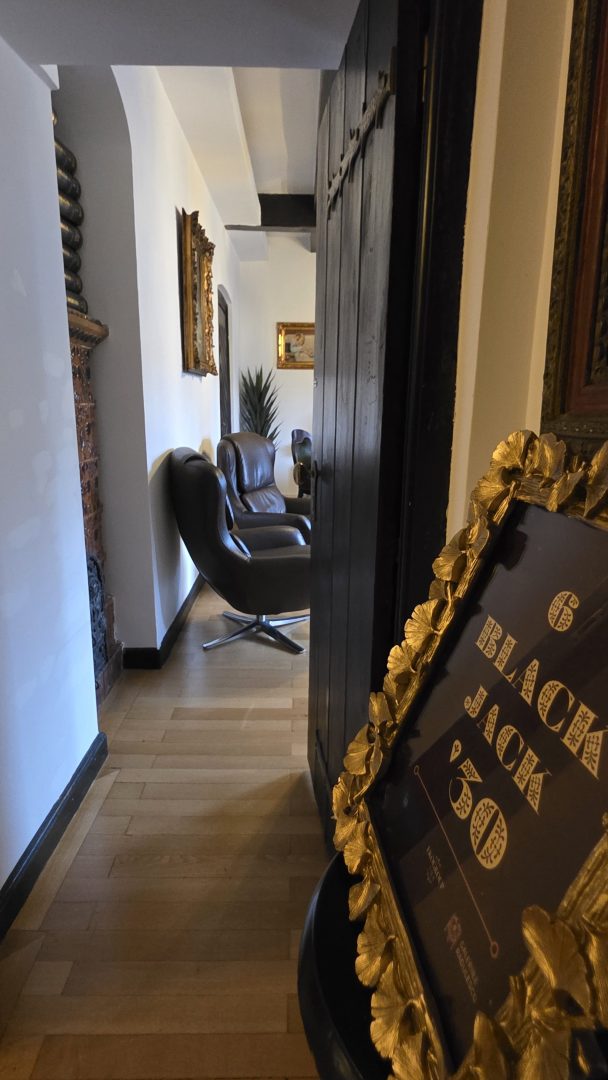 Art. History. Experience. – Descoperă expoziția de icoane vechi în Casa Tătărăscu